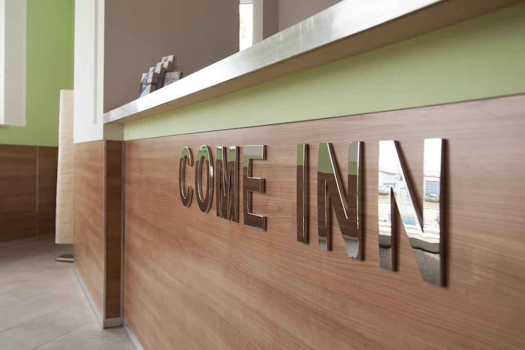 Come Inn Λάντσχουτ Εξωτερικό φωτογραφία
